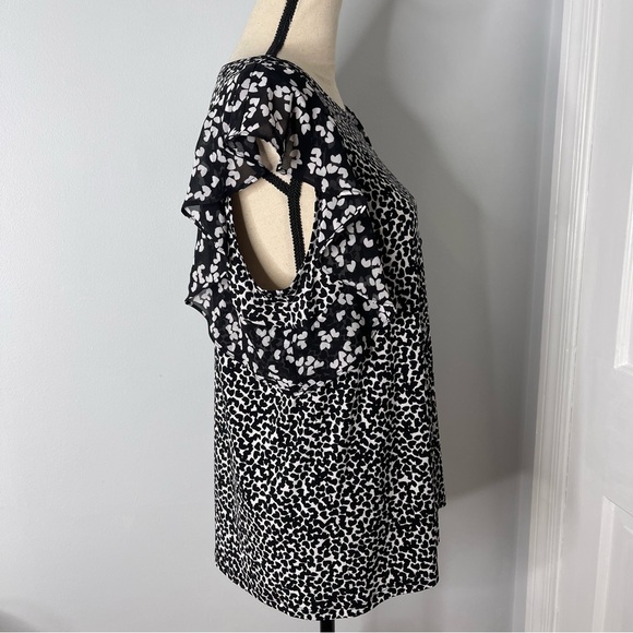 Michael Kors Black & White Abstract Blouse NEW WITH TAGS size Large - Picture 9 of 11